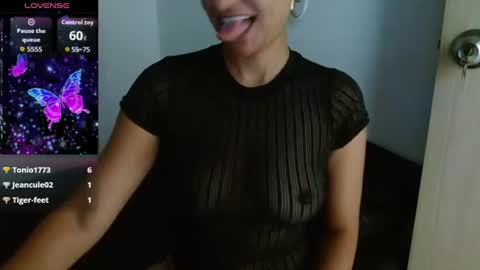Snapshot of seductress_malia chatting on June 2026 05:00:01 PM seductress_malia online show from June 2026 05:00:01 PM
