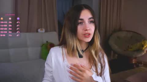 Snapshot of seeeyoubaby chatting on September 2025 04:19:02 PM Slavia online show from September 2025 04:19:02 PM