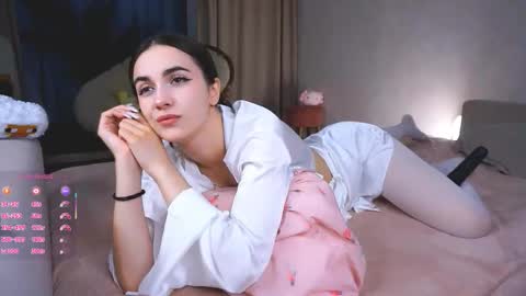 Snapshot of seeeyoubaby chatting on September 2025 04:21:01 PM Slavia online show from September 2025 04:21:01 PM