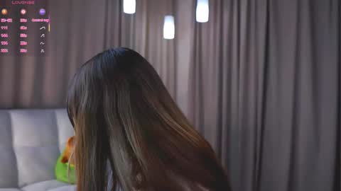 Snapshot of seeeyoubaby chatting on September 2025 04:23:02 PM Slavia online show from September 2025 04:23:02 PM