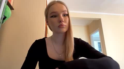 Kristie online show from March 2026 12:07:02 AM