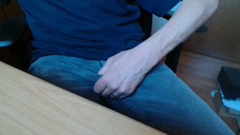 Snapshot of seidenlust chatting on April 2026 12:27:01 PM SeidenLust online show from April 2026 12:27:01 PM