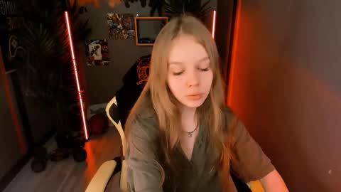 Snapshot of selen_hells_weet chatting on October 2025 03:45:02 PM Selena online show from October 2025 03:45:02 PM