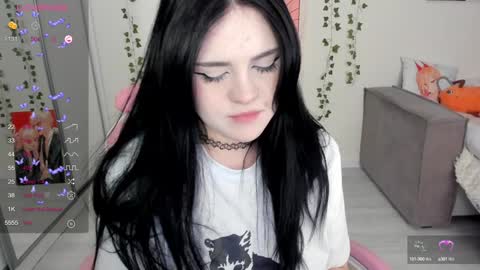 Snapshot of selena___cute chatting on January 2025 08:14:02 AM Selena online show from January 2025 08:14:02 AM