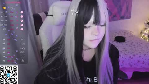 Snapshot of selena___cute chatting on January 2026 07:35:02 AM Selena online show from January 2026 07:35:02 AM