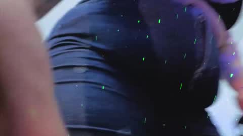 Snapshot of selena_castillo chatting on October 2025 05:06:01 AM Selena online show from October 2025 05:06:01 AM