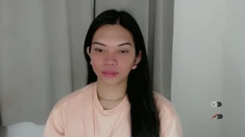 Selena online show from December 2024 08:43:01 PM