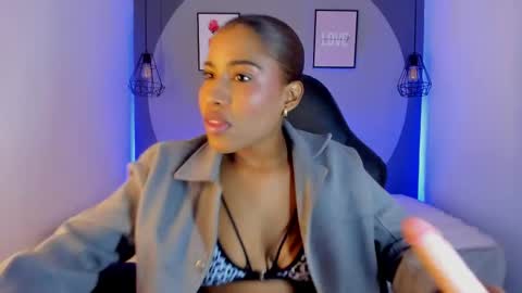 Snapshot of selena_monroy chatting on October 2025 11:19:01 AM Selena online show from October 2025 11:19:01 AM