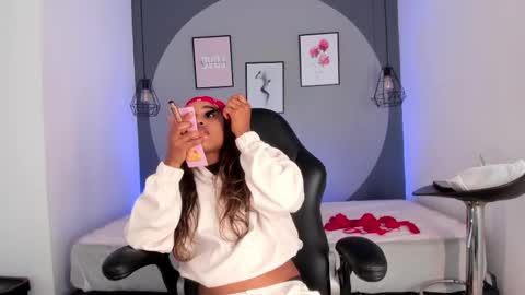 Snapshot of selena_monroy chatting on October 2025 10:59:02 AM Selena online show from October 2025 10:59:02 AM