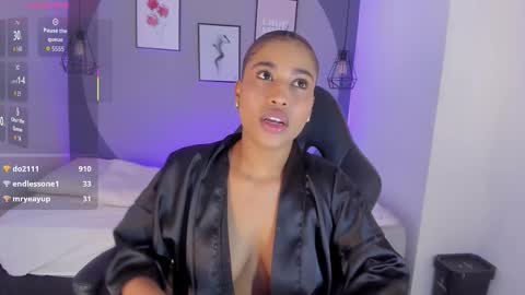 Snapshot of selena_monroy chatting on November 2025 04:58:02 AM Selena online show from November 2025 04:58:02 AM