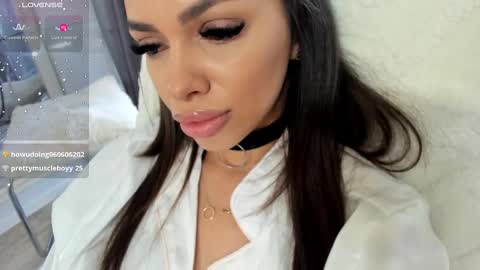 Selena online show from March 2025 12:01:02 PM