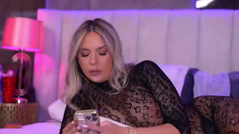 Selena online show from May 2026 07:49:02 AM