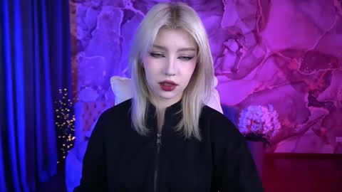 selenairis online show from September 2025 06:40:01 AM