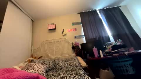 selenaprincess2 online show from November 2025 04:43:02 PM