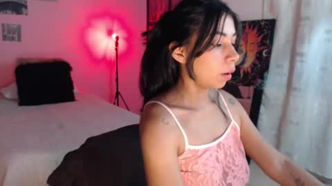 Snapshot of selene_gils chatting on December 2024 01:11:01 PM nathy online show from December 2024 01:11:01 PM
