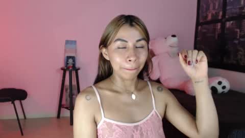 Snapshot of selene_gils chatting on February 2025 05:23:01 AM nathy online show from February 2025 05:23:01 AM