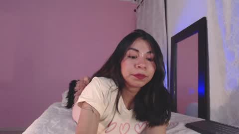 Snapshot of selene_gils chatting on October 2025 10:32:02 PM nathy online show from October 2025 10:32:02 PM