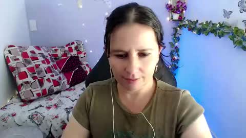 selene online show from January 2025 09:01:01 PM