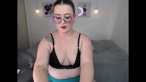 selene_rouse_ online show from April 2026 11:02:01 PM
