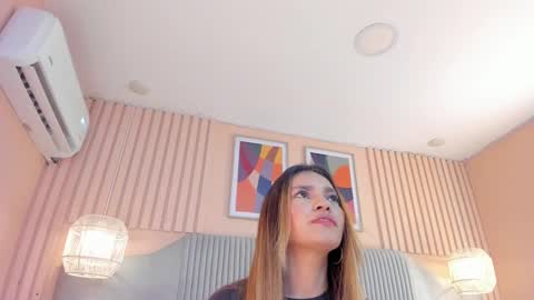 Snapshot of selene_tylor_ chatting on February 2025 06:20:02 PM Selene online show from February 2025 06:20:02 PM