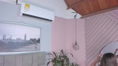 Snapshot of selene_tylor_ chatting on September 2025 04:14:01 AM Selene online show from September 2025 04:14:01 AM