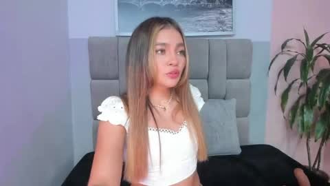 Snapshot of selene_tylor_ chatting on April 2026 08:42:02 PM Selene online show from April 2026 08:42:02 PM
