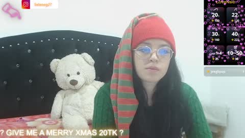 Selene G  online show from December 2024 11:02:02 PM