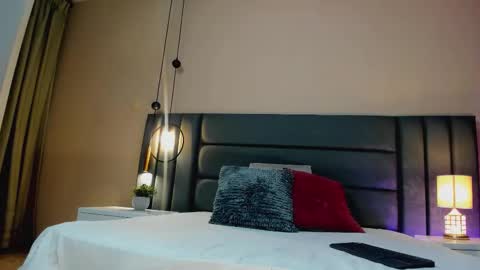 Selene Lujan online show from October 2025 11:49:02 AM