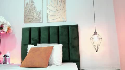 Selene Lujan online show from March 2026 11:47:01 AM