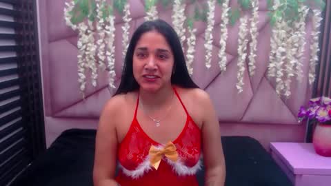 Snapshot of selenerose69 chatting on December 2025 03:56:01 AM selenerose69 online show from December 2025 03:56:01 AM