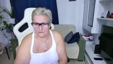 Snapshot of selenna57 chatting on April 2026 05:36:01 PM Selenna online show from April 2026 05:36:01 PM