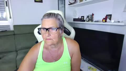 Snapshot of selenna57 chatting on June 2026 05:28:01 PM Selenna online show from June 2026 05:28:01 PM