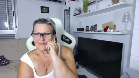 Snapshot of selenna57 chatting on July 2026 05:19:02 PM Selenna online show from July 2026 05:19:02 PM