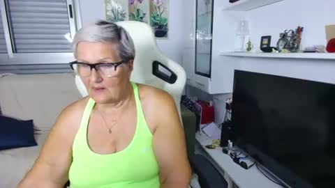 Snapshot of selenna57 chatting on July 2026 06:02:02 PM Selenna online show from July 2026 06:02:02 PM