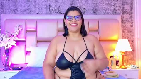 Snapshot of selennacooper chatting on June 2026 11:56:02 AM Selenna Cooper online show from June 2026 11:56:02 AM