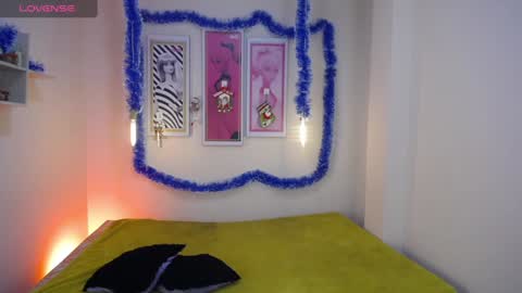 Snapshot of seleny_fitness chatting on December 2024 01:17:01 PM Mayte online show from December 2024 01:17:01 PM