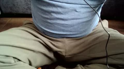 Snapshot of selfpound chatting on June 2026 01:39:02 PM selfpound online show from June 2026 01:39:02 PM