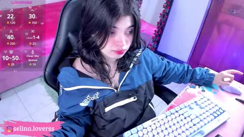 Snapshot of selina_lovers_ chatting on March 2026 03:23:01 AM Selina online show from March 2026 03:23:01 AM