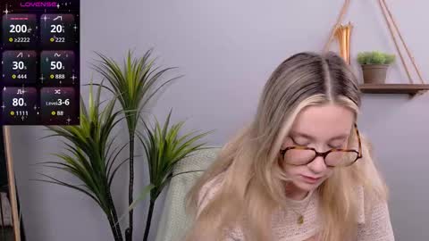 Selina Mae online show from October 2025 03:12:02 AM