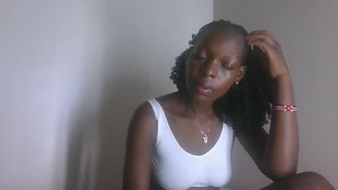 Snapshot of sellinprinces chatting on December 2025 03:38:02 AM sellinprinces online show from December 2025 03:38:02 AM