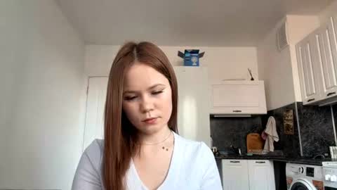 Snapshot of selmacalumag chatting on June 2026 06:02:01 AM Lily online show from June 2026 06:02:01 AM