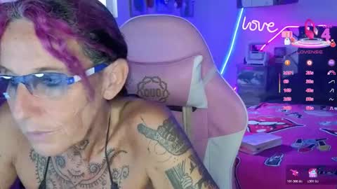 Selvaggia Del Caribe online show from April 2026 06:17:01 PM