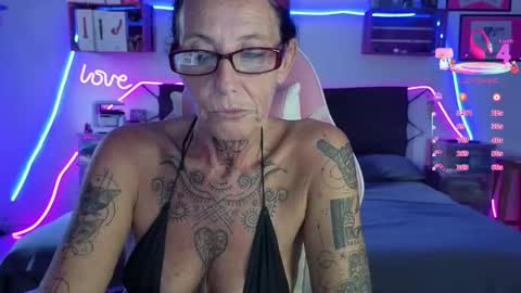 Selvaggia Del Caribe online show from May 2026 06:14:02 PM