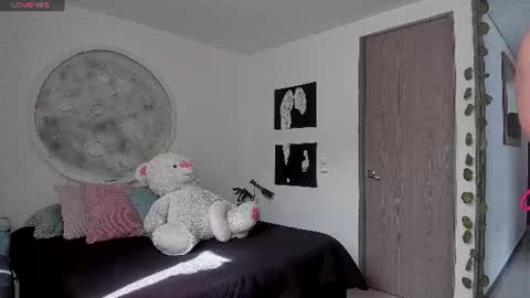 Selyn online show from June 2026 08:02:01 PM