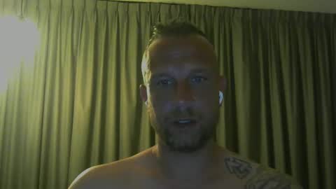 Snapshot of sence08 chatting on April 2026 10:34:02 PM sence08 online show from April 2026 10:34:02 PM