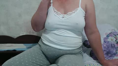 Snapshot of seniorita333 chatting on October 2025 05:51:02 AM Lenna online show from October 2025 05:51:02 AM