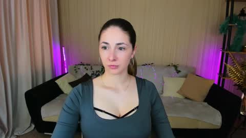 sensitiveheartt online show from September 2025 11:32:02 AM