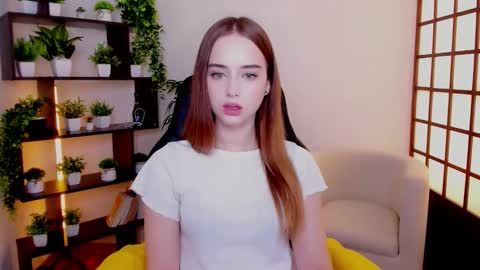 Emily  online show from February 2026 02:01:02 AM