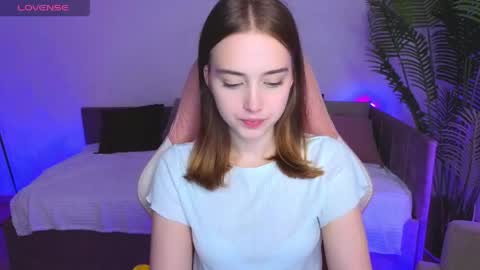 Emily  online show from June 2026 08:38:01 AM