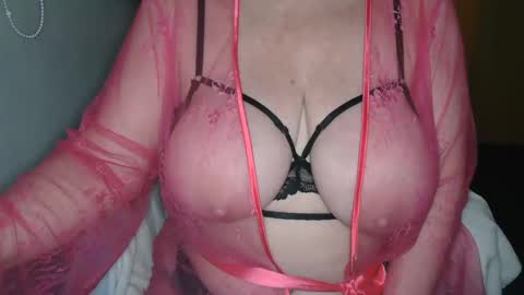 Snapshot of sensual_cris chatting on March 2025 03:56:01 PM CRIS  online show from March 2025 03:56:01 PM